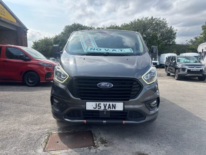 2025 Ford Tourneo Custom