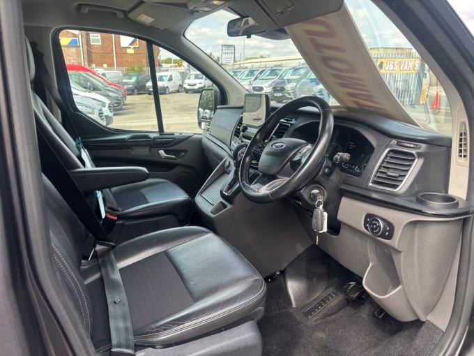 2025 Ford Tourneo Custom