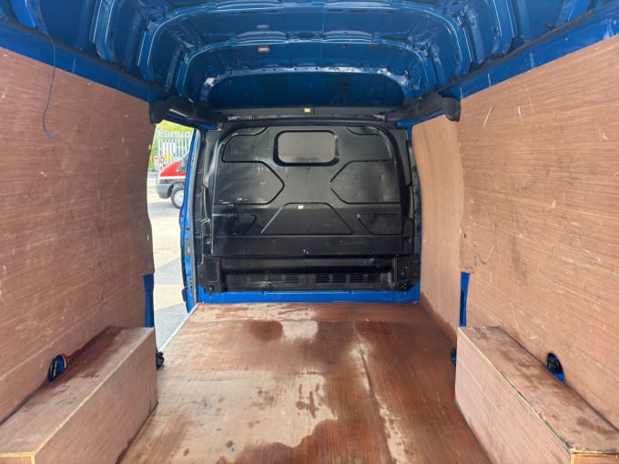 2025 Ford Transit Custom