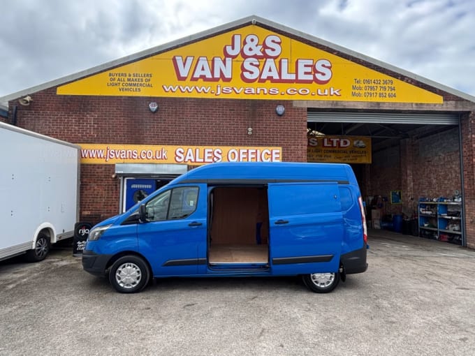 2025 Ford Transit Custom