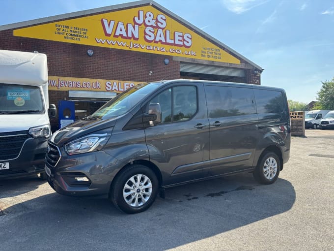 2025 Ford Transit Custom