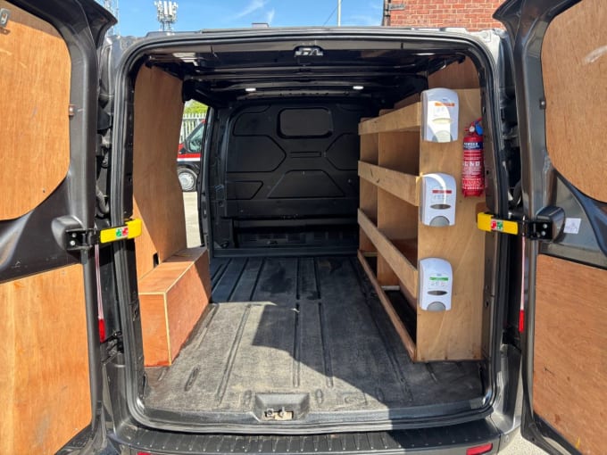2025 Ford Transit Custom