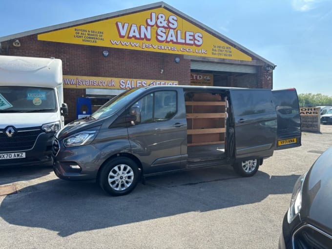 2025 Ford Transit Custom