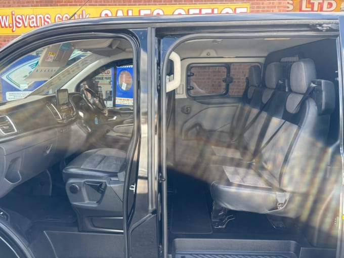 2025 Ford Transit Custom