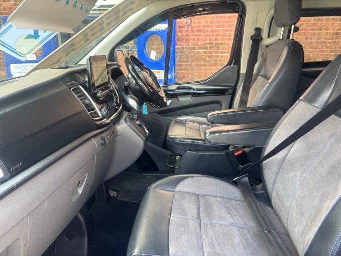 2025 Ford Transit Custom