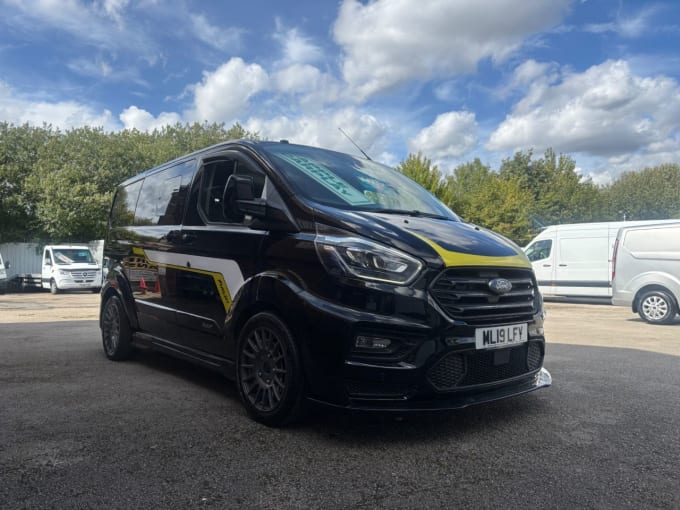 2025 Ford Transit Custom