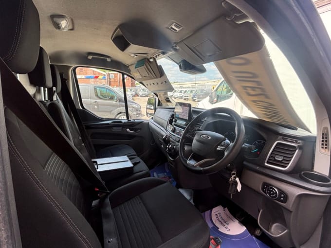 2025 Ford Transit Custom