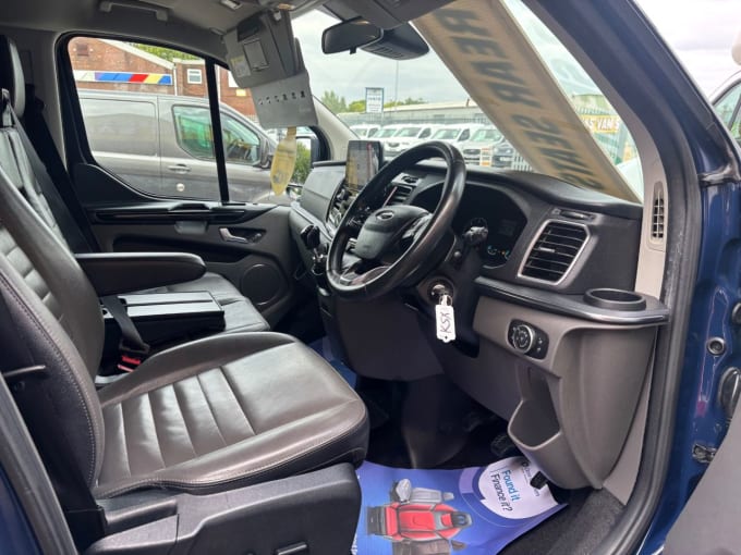 2025 Ford Tourneo Custom