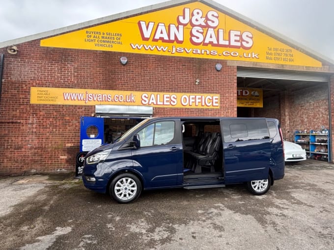 2025 Ford Tourneo Custom