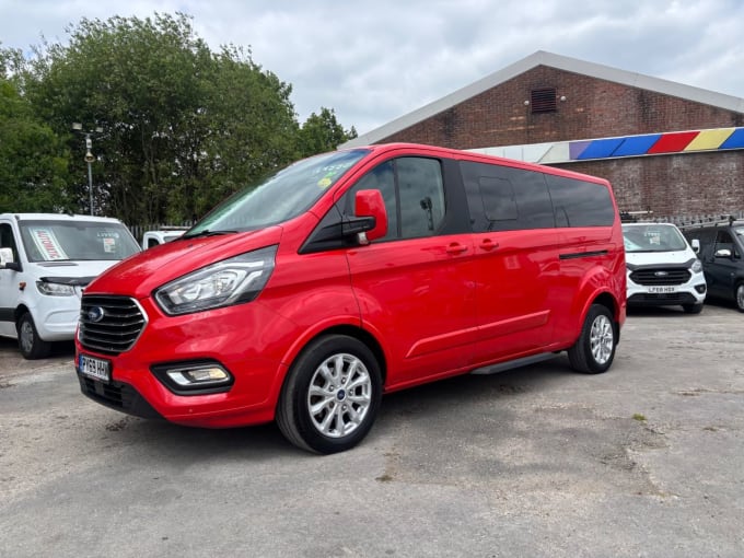 2025 Ford Tourneo Custom