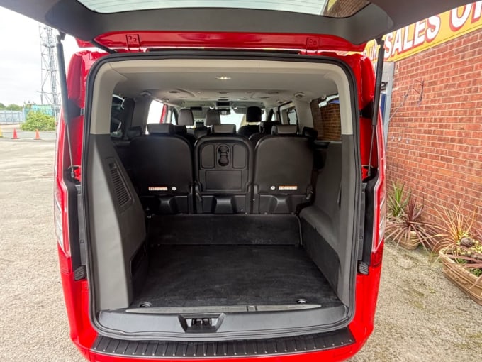 2025 Ford Tourneo Custom