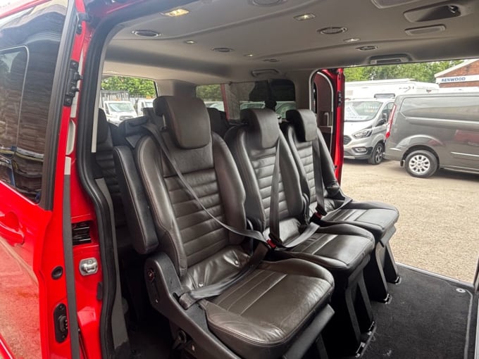 2025 Ford Tourneo Custom