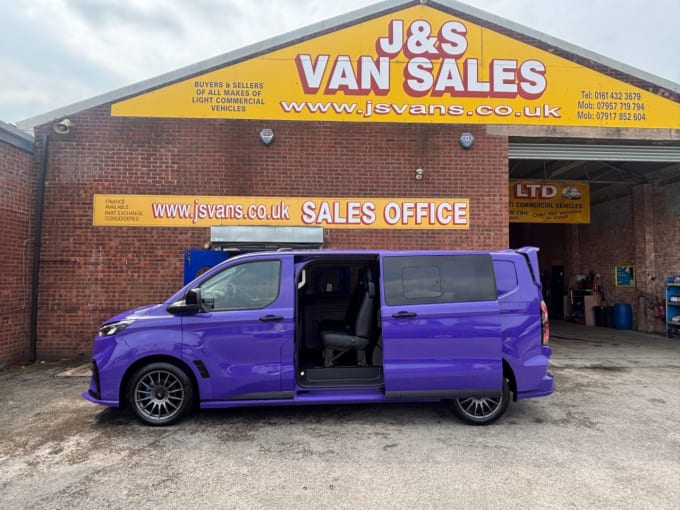 2025 Ford Transit Custom