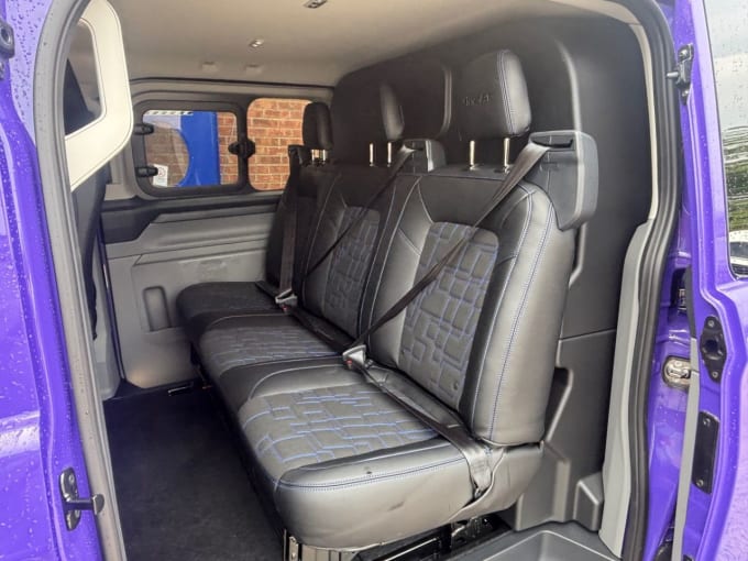 2025 Ford Transit Custom
