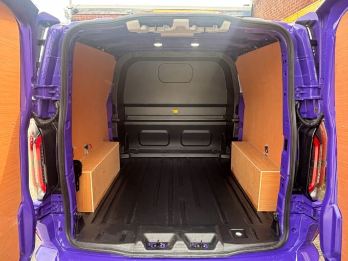 2025 Ford Transit Custom