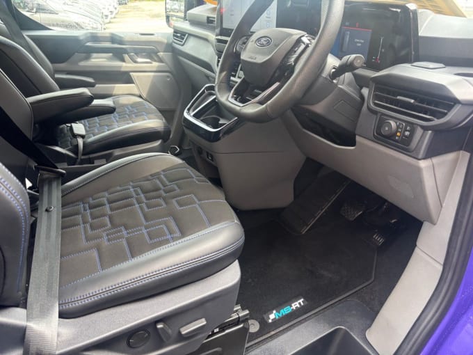 2025 Ford Transit Custom