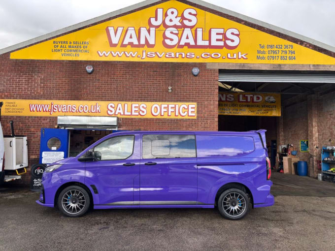 2025 Ford Transit Custom