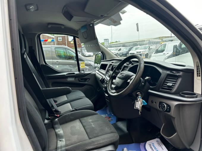 2025 Ford Transit Custom