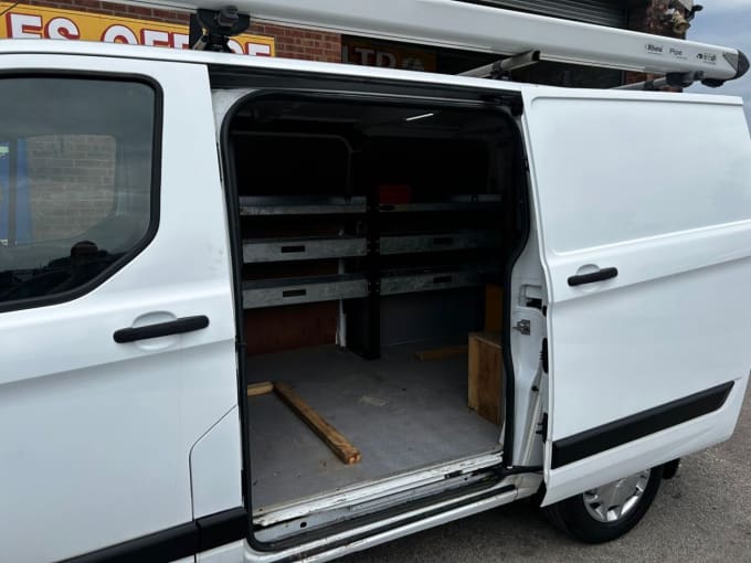 2025 Ford Transit Custom