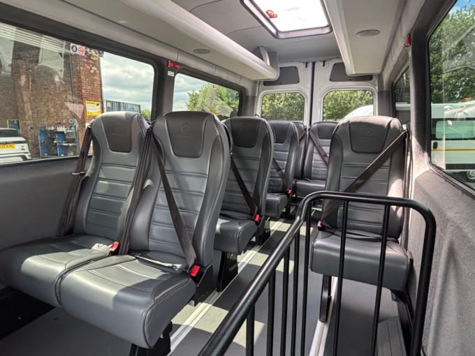 2025 Mercedes-benz Sprinter