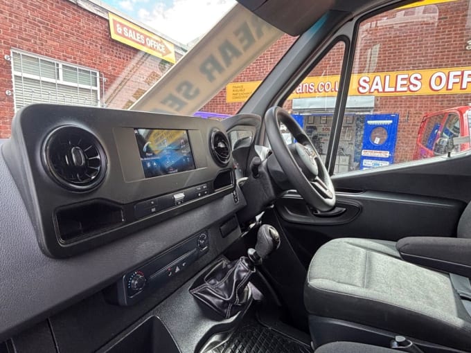 2025 Mercedes-benz Sprinter