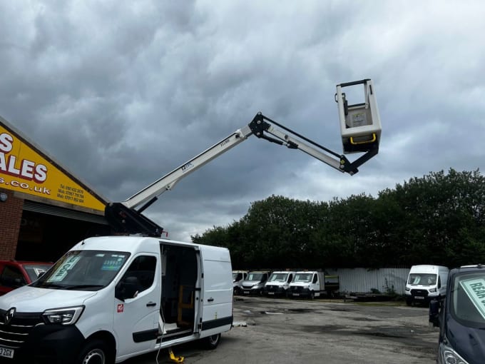 2025 Renault Trucks Master