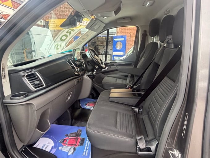 2025 Ford Transit Custom