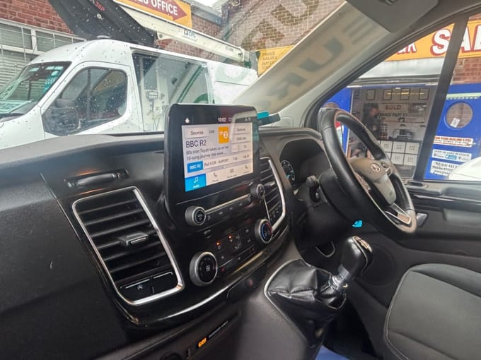 2025 Ford Transit Custom