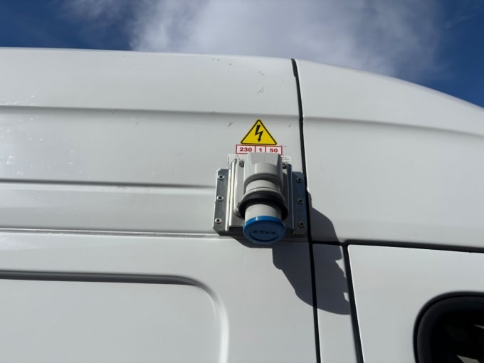 2025 Mercedes-benz Sprinter