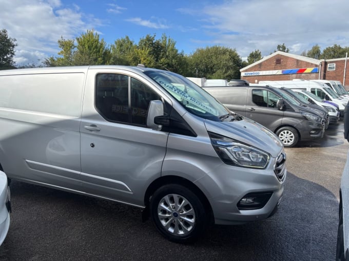 2025 Ford Transit Custom