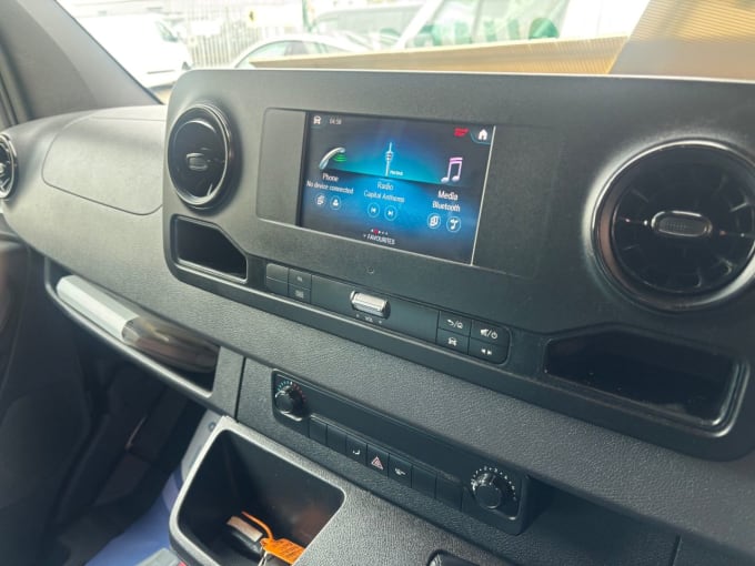 2025 Mercedes-benz Sprinter