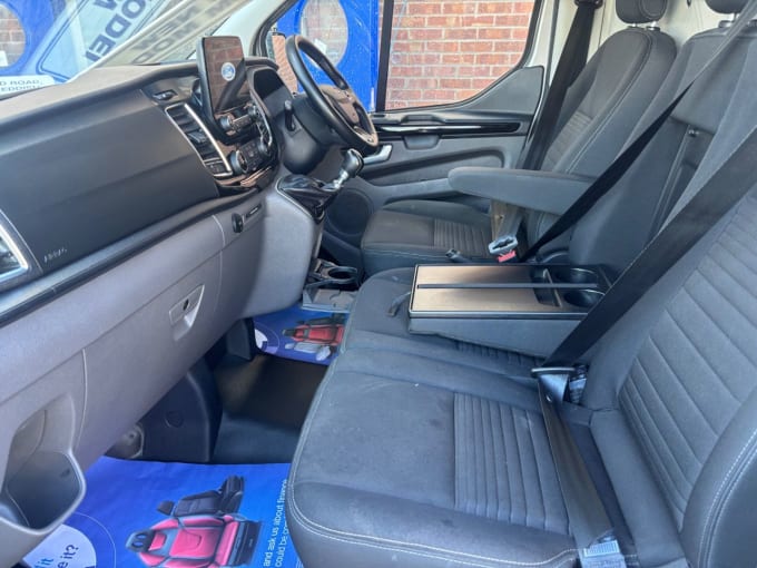 2025 Ford Transit Custom