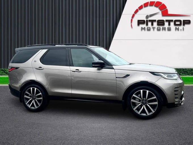 2024 Land Rover Discovery Van