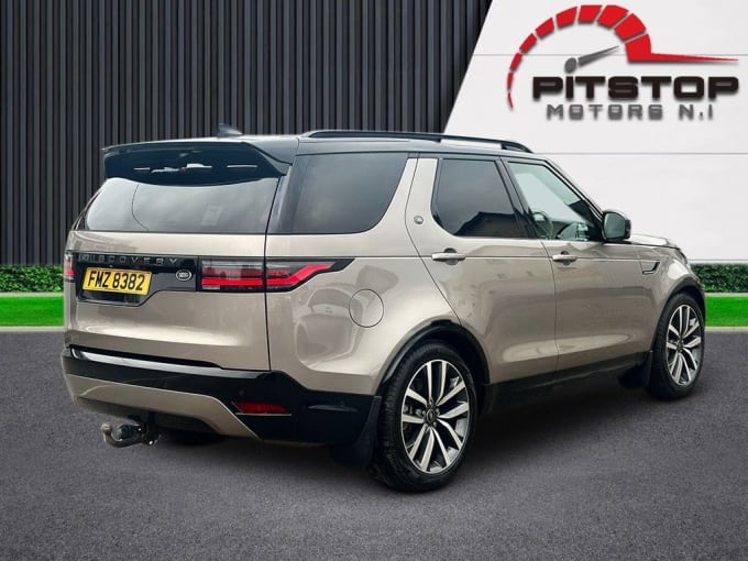 2024 Land Rover Discovery Van