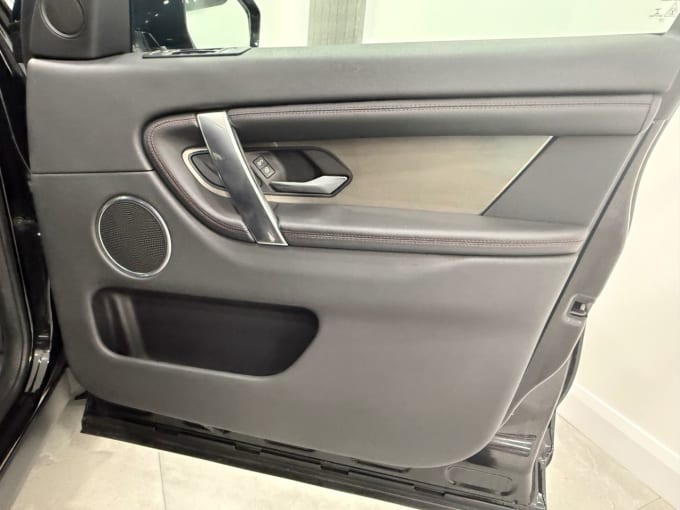 2025 Land Rover Discovery Sport