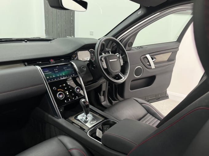 2025 Land Rover Discovery Sport