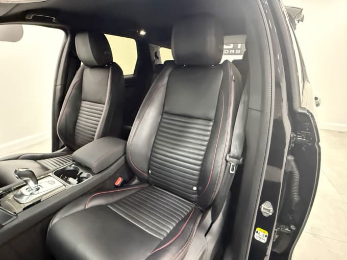 2025 Land Rover Discovery Sport