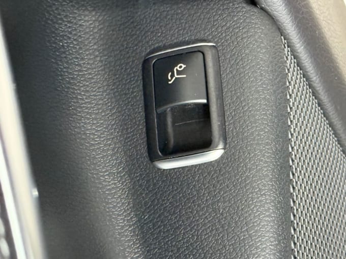 2025 Mercedes-benz Gla