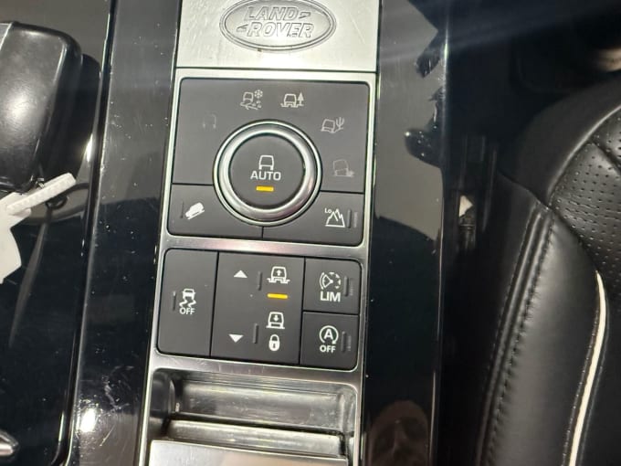 2025 Land Rover Discovery