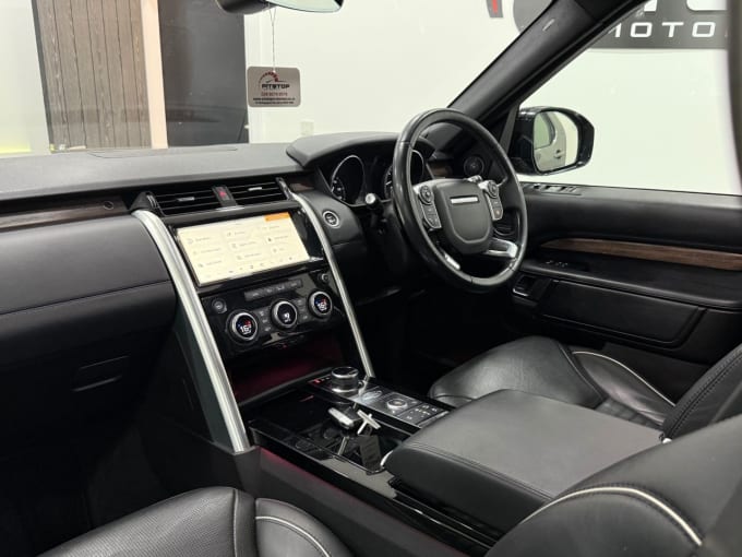 2025 Land Rover Discovery