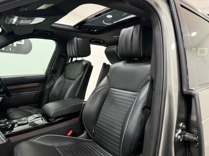 2025 Land Rover Discovery