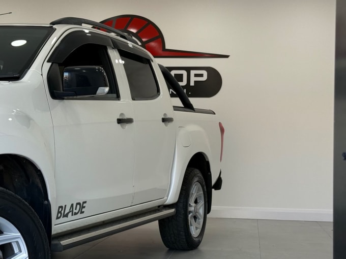 2025 Isuzu D-max
