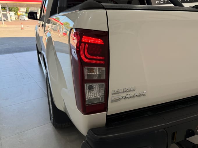 2025 Isuzu D-max