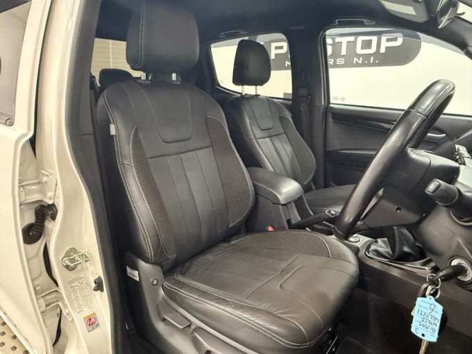 2025 Isuzu D-max