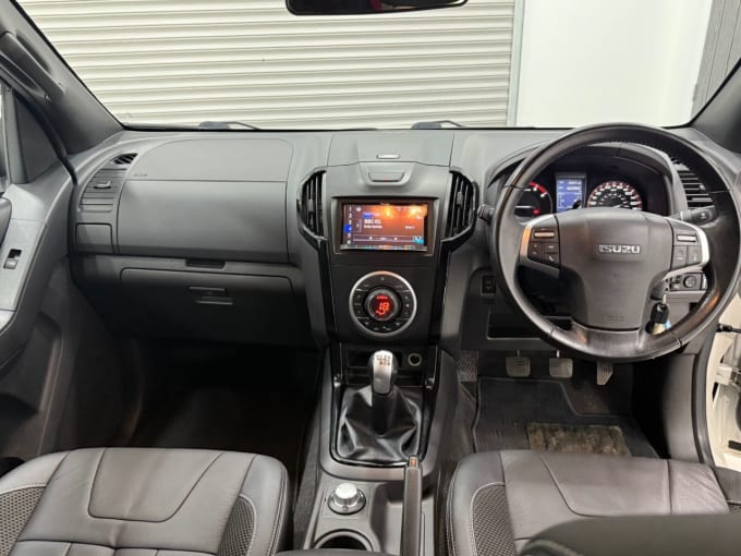 2025 Isuzu D-max