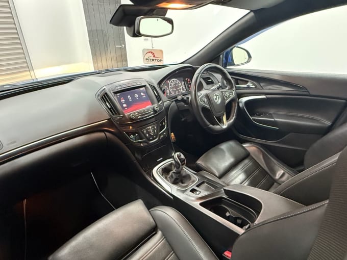 2025 Vauxhall Insignia
