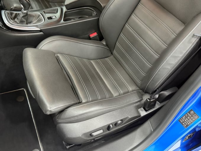 2025 Vauxhall Insignia