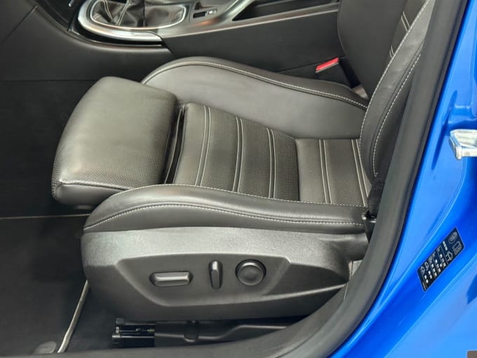2025 Vauxhall Insignia