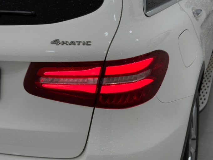 2025 Mercedes-benz Glc