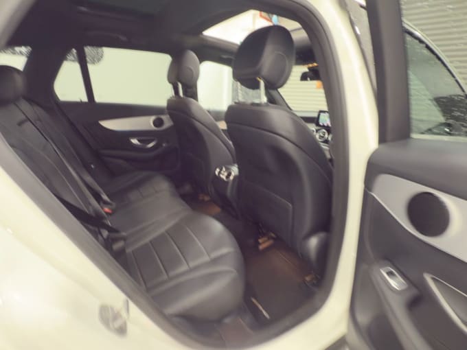 2025 Mercedes-benz Glc